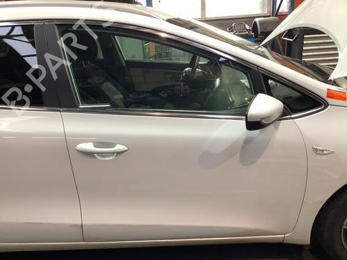 Used Right front door KIA CEE'D Sportswagon (JD) 1.4 MPI (101 hp) 32082716