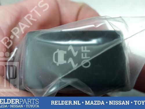 Used Switch NISSAN MICRA IV (K13K, K13KK) 1.2 (80 hp) 22159183
