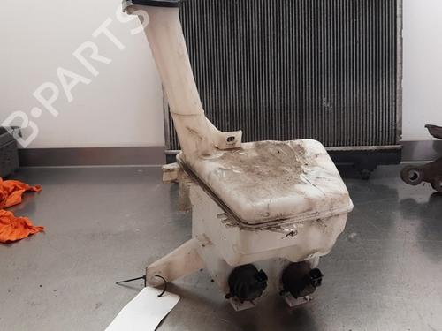 Used Windscreen washer tank TOYOTA YARIS (_P9_) 1.0 VVT-i (KSP90_, KSP90R) (69 hp) 29698422