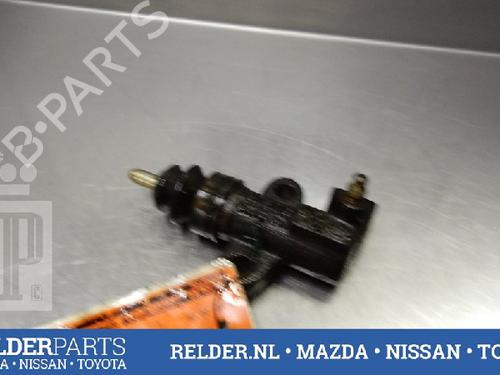 Used Clutch slave cylinder NISSAN TERRANO II (R20) 2.7 TD 4WD (101 hp) 22157818