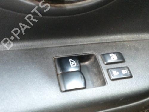 Used Switch NISSAN MICRA IV (K13K, K13KK) 1.2 (80 hp) 22162662