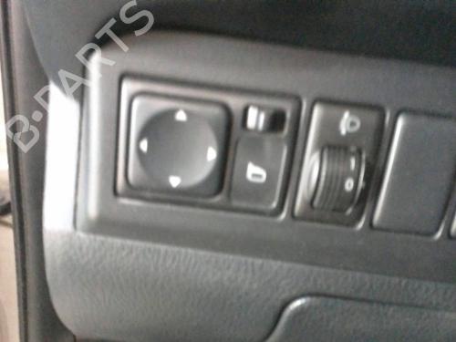 Used Mirror switch NISSAN NOTE (E11, NE11) 1.4 (88 hp) 22154377