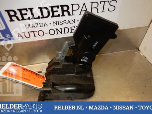 Used Front right lock MAZDA 6 Station Wagon (GY) 2.0 DI (GY19) (143 hp) 22140031