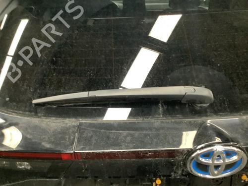 Used Rear windshield wiper arm TOYOTA YARIS CROSS (MXP_) 1.5 Hybrid (MXPJ10) (116 hp) 22993153