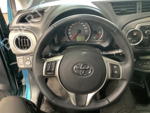 Used Steering wheel TOYOTA YARIS (_P13_) 1.0 (KSP130_, KSP130) (69 hp) 25004880