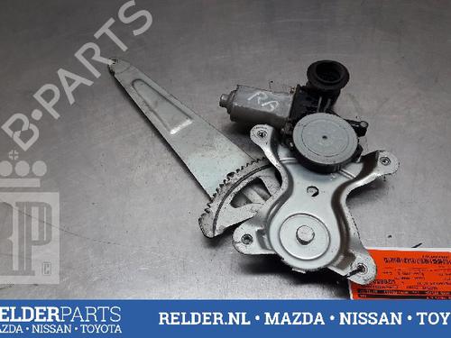Rudehejsemekanisme Højre bagtil TOYOTA RAV 4 II (_A2_) 2.0 D 4WD (CLA20_, CLA21_, CLA20R, CLA21R) (116 hp) 22161396