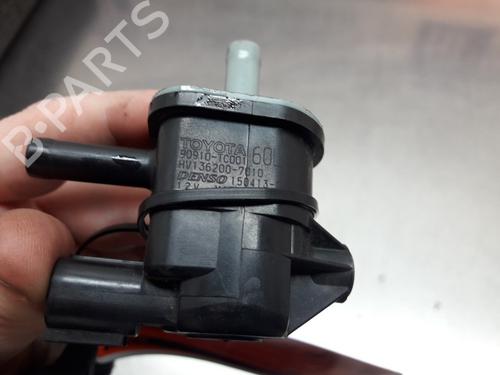 Used Electronic sensor TOYOTA YARIS (_P13_) 1.5 Hybrid (NHP130_) (101 hp) 22166004
