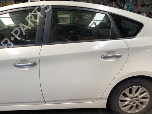 Used Left rear door Left rear door 38286408 38286408