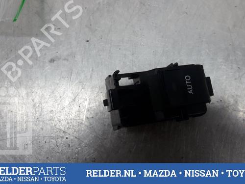 Used Switch TOYOTA AURIS Estate (_E18_) 1.8 Hybrid (ZWE186_, ZWE186R, ZWE186H) (136 hp) 22160532