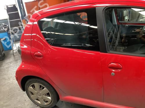 Used Right rear door TOYOTA AYGO (_B1_) 1.0 (KGB10_, KGB10R) (68 hp) 22173441