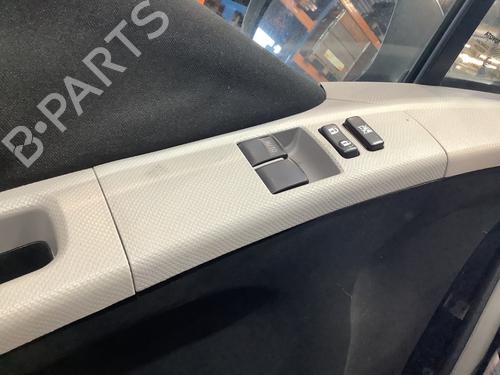Switch TOYOTA YARIS (_P9_) 1.0 VVT-i (KSP90_, KSP90R) | BP32220965I30 - Image 2