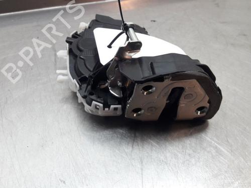 Rear left lock TOYOTA YARIS (_P13_) 1.5 Hybrid (NHP130_, NHP130) | BP22164093C100 