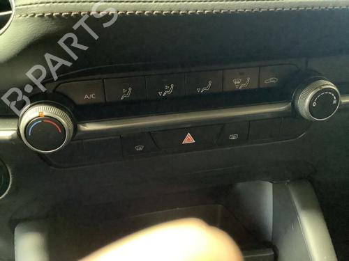 Used Climate control Climate control MAZDA 3 Saloon (BP_) 2.0 SKYACTIV-G M Hybrid (122 hp) 25702480 25702480