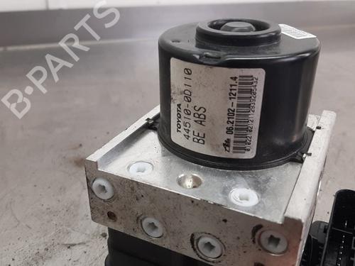 Used ABS pump ABS pump TOYOTA YARIS (_P9_) 1.33 VVT-i (NSP90_, NSP90R) (100 hp) 33745879 33745879