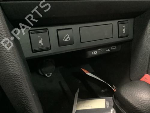Used Switch Switch TOYOTA YARIS CROSS (MXP_) 1.5 Hybrid AWD-i (MXPJ16) (131 hp) 40443955 40443955