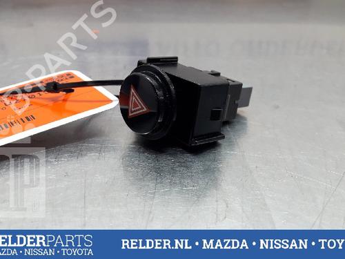 Used Warning switch TOYOTA AURIS Estate (_E18_) 1.8 Hybrid (ZWE186_, ZWE186R, ZWE186H) (136 hp) 22161850