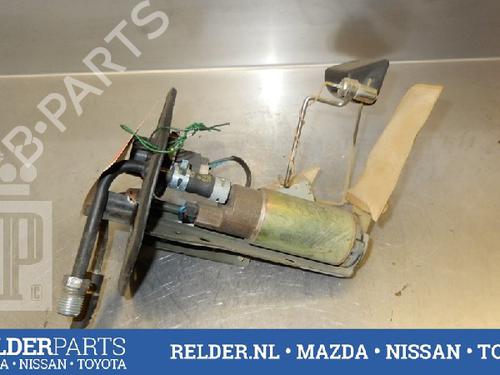 Used Fuel pump TOYOTA COROLLA Liftback (_E11_) 1.6 (AE111_, AE111R) (110 hp) 22134315
