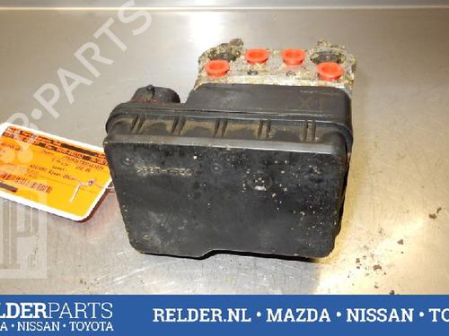 Used Electronic module TOYOTA CELICA Coupe (_T23_) 1.8 16V VT-i (ZZT230_, ZZT230) (143 hp) 22141389