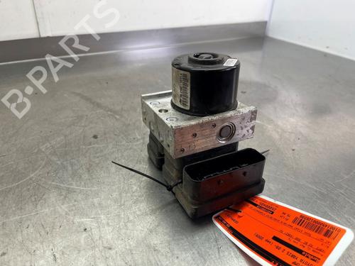 Used Electronic module TOYOTA YARIS (_P9_) 1.0 VVT-i (KSP90_, KSP90R) (69 hp) 29009459