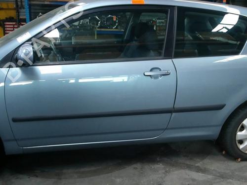 Used Left front door TOYOTA COROLLA (_E12_) 1.4 VVT-i (ZZE120_, ZZE120R) (97 hp) 22151999