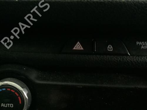 Used Warning switch Warning switch KIA RIO IV (YB, SC, FB) 1.0 T-GDI 100 (101 hp) 22993088 22993088