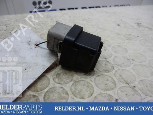 Used Electronic sensor TOYOTA AVENSIS Saloon (_T25_) 2.0 D-4D (CDT250_, CDT250R) (116 hp) 22137359