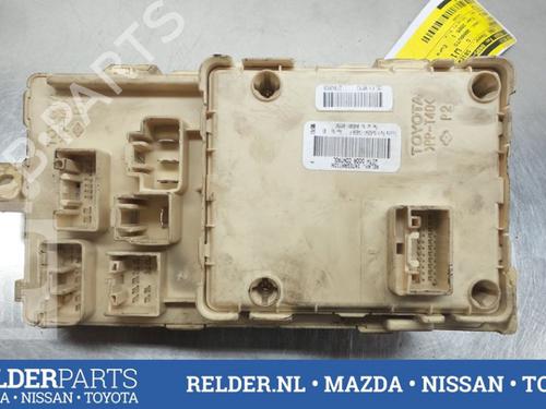 Fuse box TOYOTA AVENSIS Estate (_T25_) 2.0 D-4D (CDT250_, CDT250R) | BP22154135E1 