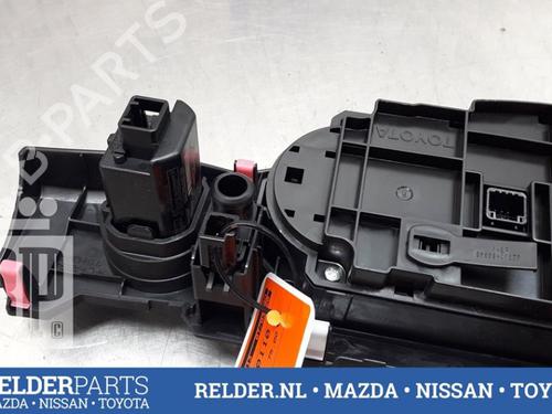 Climate control TOYOTA YARIS (_P13_) 1.5 Hybrid (NHP130_, NHP130) | BP22160422I5 