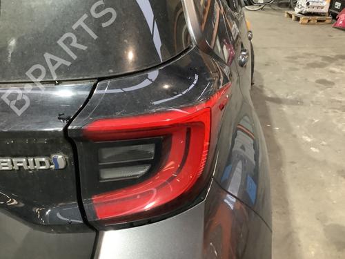 Højre baglygte TOYOTA YARIS (_P21_, _PA1_, _PH1_) 1.5 Hybrid (MXPH10, MXPH11) (116 hp) 31992416