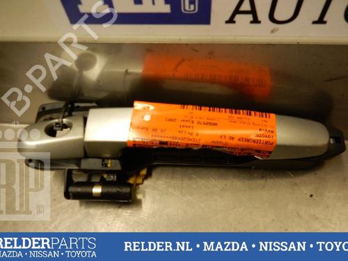 Türgriff vorne links außen für TOYOTA RAV 4 II (_A2_) 2.0 D 4WD (CLA20_, CLA21_, CLA20R, CLA21R) (116 hp) 22134557