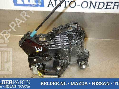 Used Front left lock TOYOTA RAV 4 III (_A3_) 2.0 4WD (ACA30_, ACA30R) (152 hp) 22147202