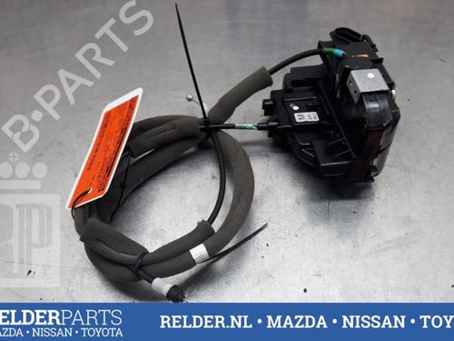 Used Rear left lock NISSAN NOTE (E12) 1.2 (80 hp) 22161149