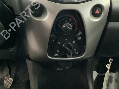 Comando clima TOYOTA AYGO (_B4_) 1.0 (KGB40) (69 hp) 28048897