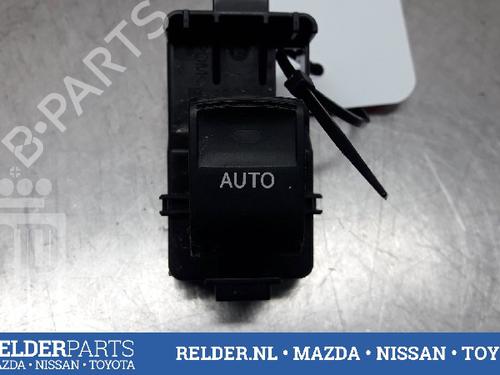Used Switch TOYOTA AURIS Estate (_E18_) 1.8 Hybrid (ZWE186_, ZWE186R, ZWE186H) (136 hp) 22160295
