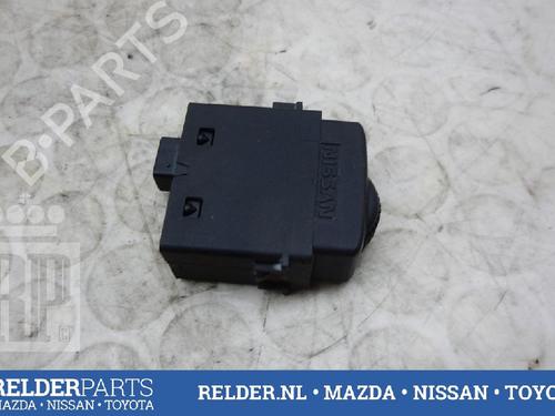 Used Switch NISSAN NAVARA NP300 (D40) 2.5 dCi 4WD (174 hp) 22145283