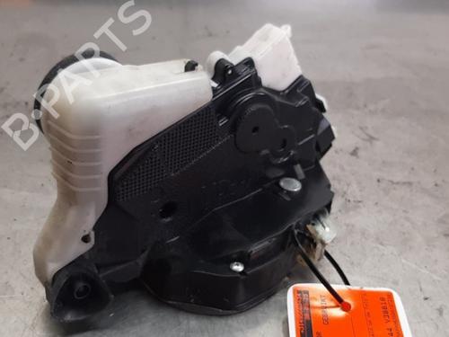 front-right-lock-toyota-yaris-_p9_-2005-2006-2007-2008-2009-2010-2011-2012-2013-2014-29384647 main image