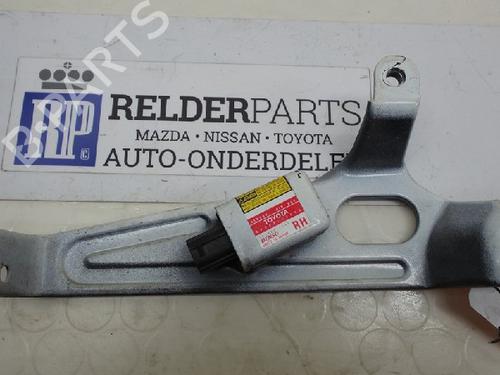 Used Electronic module TOYOTA RAV 4 II (_A2_) 2.0 4WD (ACA21, ACA20) (150 hp) 22148627