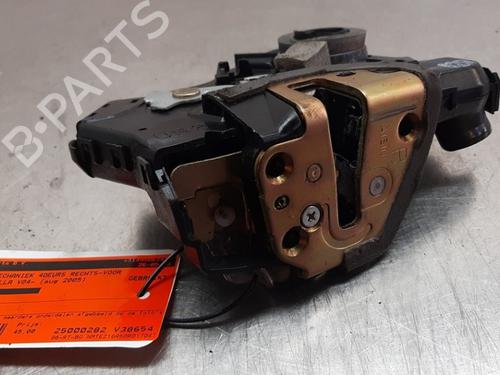 Used Front right lock TOYOTA COROLLA Verso (ZER_, ZZE12_, R1_) 1.6 (ZNR10_, ZNR10R) (110 hp) 26327329
