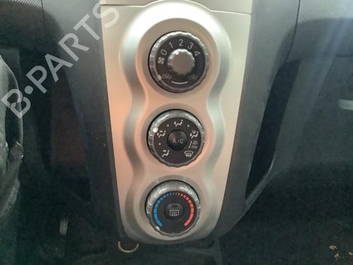 Commande Chauffage TOYOTA YARIS (_P9_) 1.0 VVT-i (KSP90_, KSP90R) | BP22172925I5 