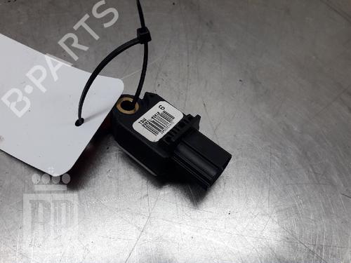 Modulo electronico TOYOTA YARIS (_P9_) 1.4 D-4D (NLP90_, NLP90R) (90 hp) 22155785