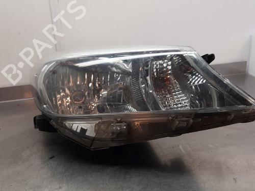 Right headlight TOYOTA YARIS (_P9_) 1.33 VVT-i (NSP90_, NSP90R) | BP29917335C29