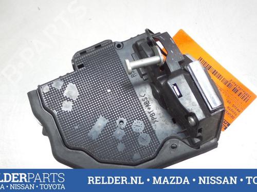 Used Rear right lock TOYOTA PRIUS PLUS (_W4_) 1.8 Hybrid (ZVW40W, ZVW41W) (136 hp) 22152836