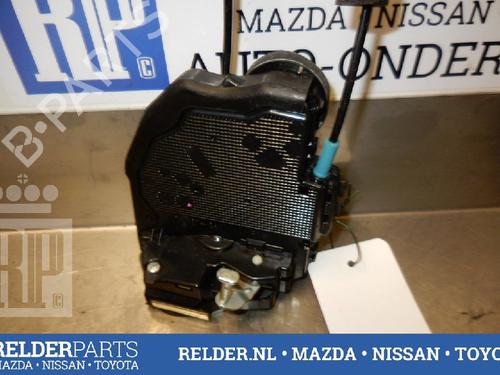 Used Rear right lock TOYOTA RAV 4 III (_A3_) 2.0 4WD (ACA30_, ACA30R) (152 hp) 22147204
