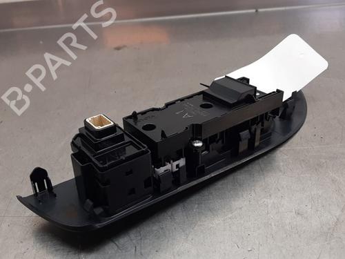 Switch TOYOTA COROLLA Estate (_E21_) 1.8 Hybrid (ZWE211W) | BP28049051I30 