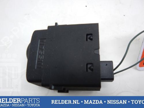 Used Switch NISSAN NOTE (E11, NE11) 1.6 (110 hp) 22138426