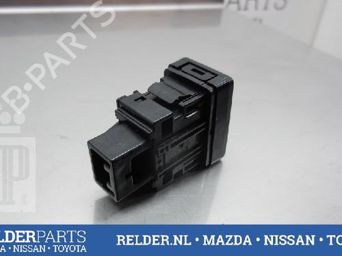 Switch TOYOTA PRIUS Liftback (_W2_) 1.5 Hybrid (NHW20_, NHW20R) | BP22145489I30 