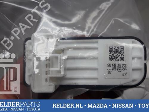 Switch MAZDA 3 Saloon (BL) 1.6 MZR CD (BL14) | BP22161939I30 - Image 2