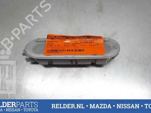 Used Interior roof light NISSAN MICRA III (K12) 1.4 16V (88 hp) 22150892