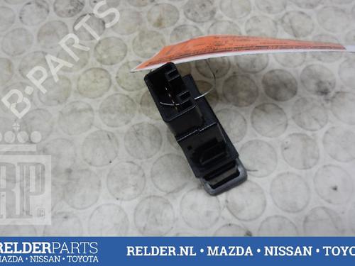 Used Warning switch TOYOTA LAND CRUISER PRADO (_J12_) 3.0 D-4D (KDJ120, KDJ125, KDJ121) (173 hp) 22140625