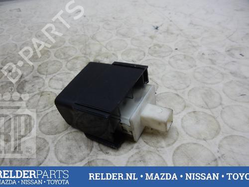 Used Switch TOYOTA COROLLA (_E12_) 1.4 VVT-i (ZZE120_, ZZE120R) (97 hp) 22144462